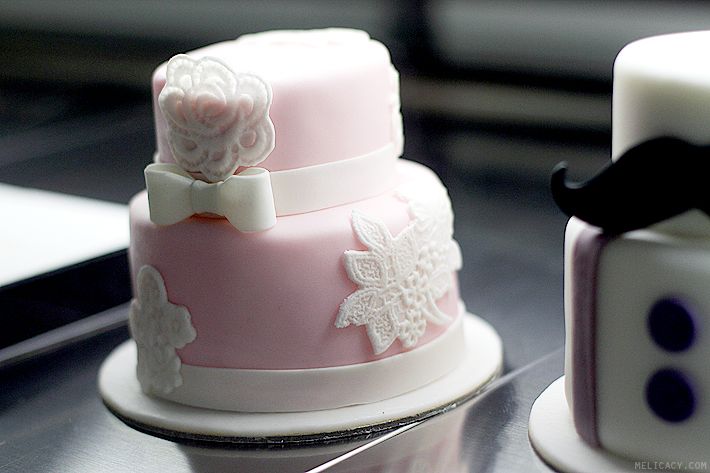 Mini wedding cakes singapore