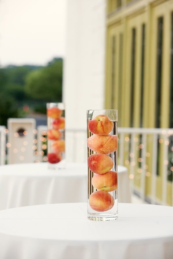 peaches make simple, colorful, easy & inexpensive decorations {via ...