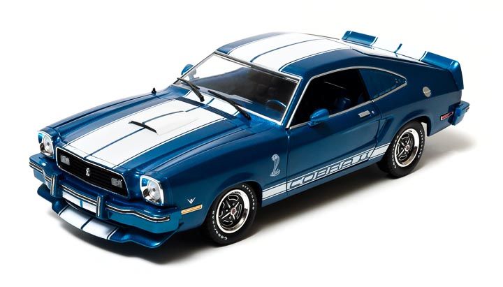 1:18 1976 Ford Mustang II Cobra II - blue with white stripes