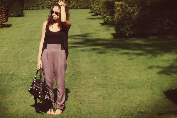 Adele Joanna, Gould, Molto, Curiosa, Moltocuriosa, new look, trousers, balenciaga, fashion, blog,