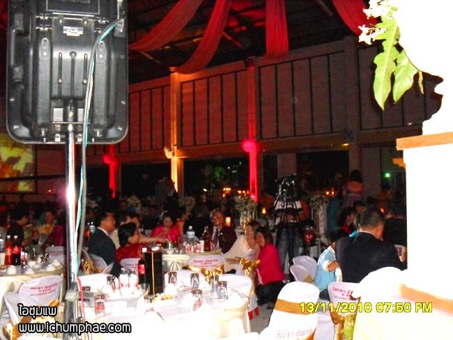 ไอชุมแพ-บรรยากาศงานแต่งงาน อภิมหา หรูเลิศ อลังการ ที่สุดในอำเภอชุมแพ-14