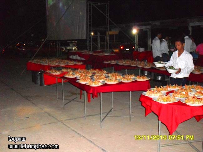 ไอชุมแพ-บรรยากาศงานแต่งงาน อภิมหา หรูเลิศ อลังการ ที่สุดในอำเภอชุมแพ-27