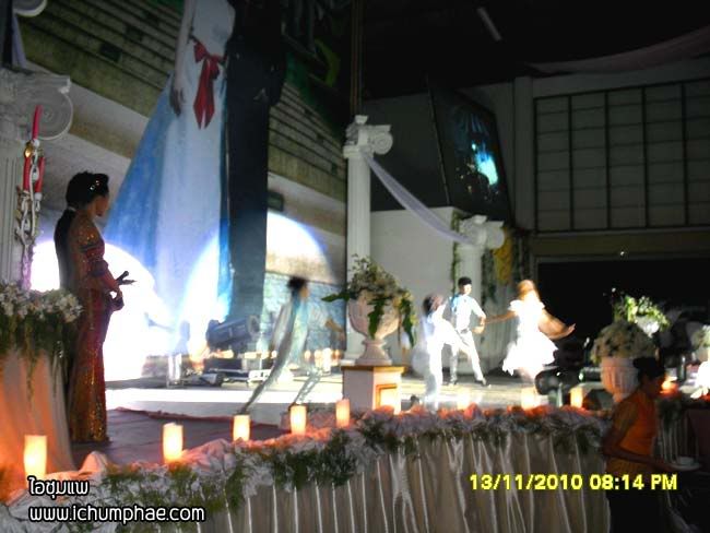 ไอชุมแพ-บรรยากาศงานแต่งงาน อภิมหา หรูเลิศ อลังการ ที่สุดในอำเภอชุมแพ-20